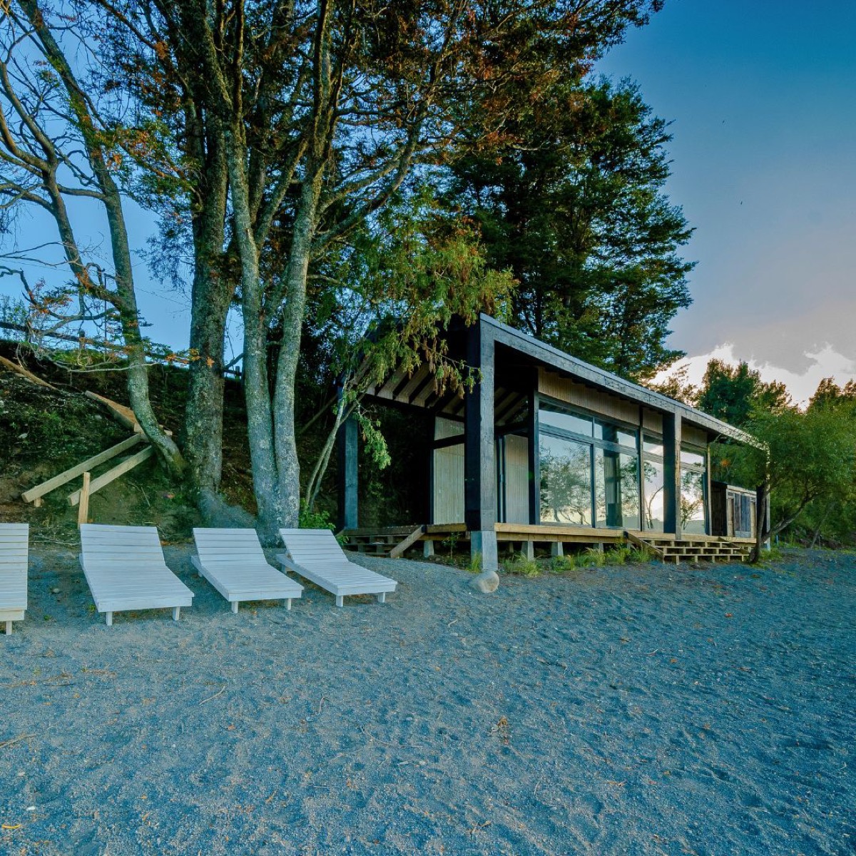ClubHouse de Vista Rupanco en la playa del Lago Rupanco
